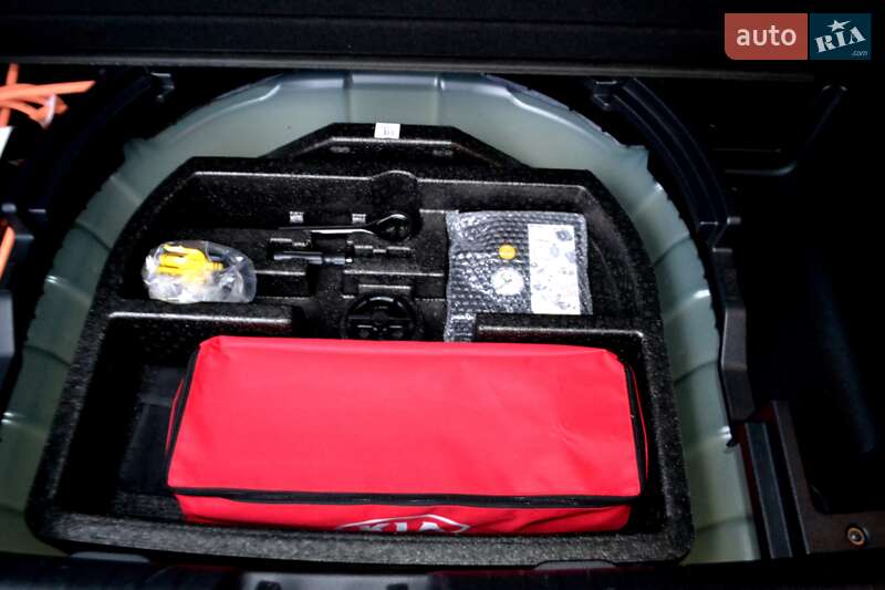 Позашляховик / Кросовер Kia Niro 2020 в Хмельницькому фото 209 Позашляховик / Кросовер Kia Niro 2020 в Хмельницькому