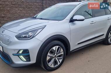 Внедорожник / Кроссовер Kia Niro 2020 в Дубно
