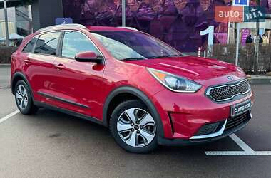 Внедорожник / Кроссовер Kia Niro 2017 в Киеве