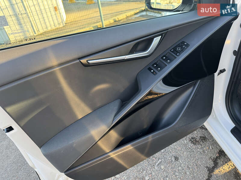 Позашляховик / Кросовер Kia Niro 2022 в Києві