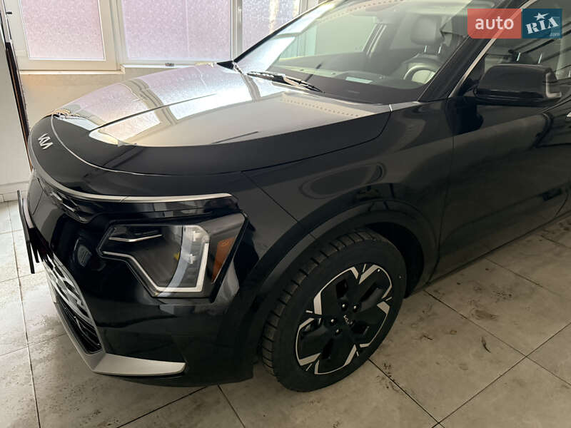 Позашляховик / Кросовер Kia Niro 2023 в Умані