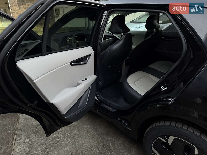 Позашляховик / Кросовер Kia Niro 2023 в Умані