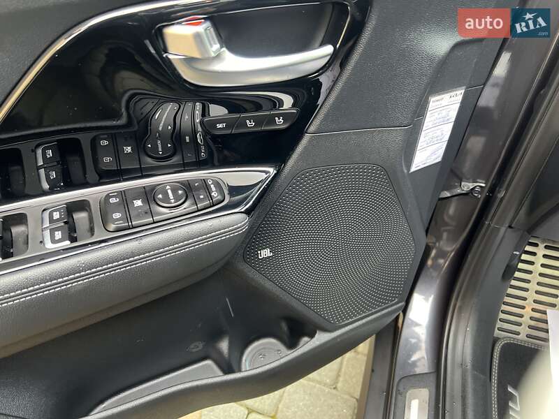 Внедорожник / Кроссовер Kia Niro 2020 в Львове