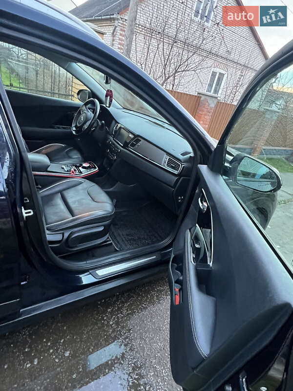 Позашляховик / Кросовер Kia Niro 2019 в Луцьку