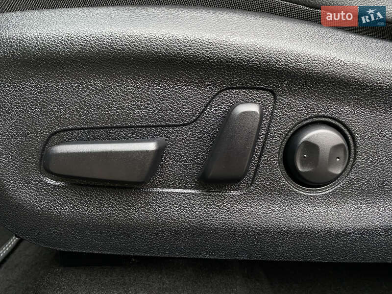 Позашляховик / Кросовер Kia Niro 2020 в Львові