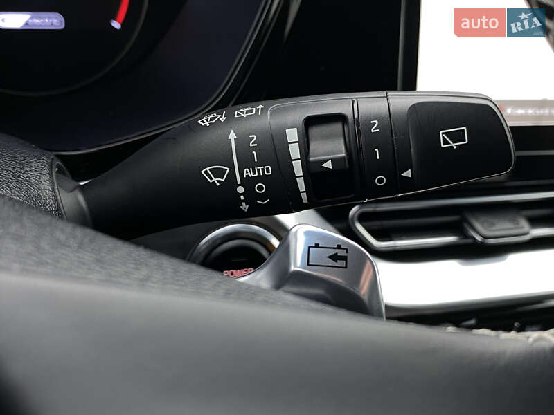 Позашляховик / Кросовер Kia Niro 2020 в Львові