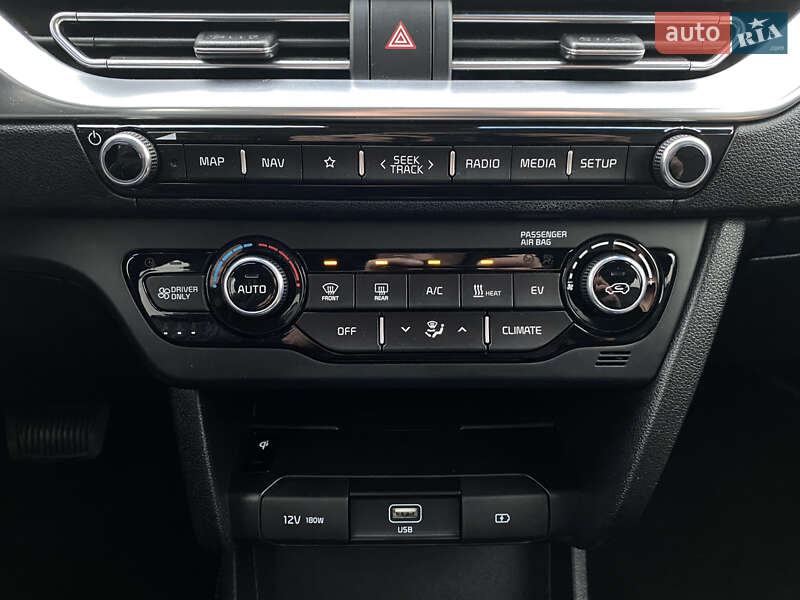 Позашляховик / Кросовер Kia Niro 2020 в Львові