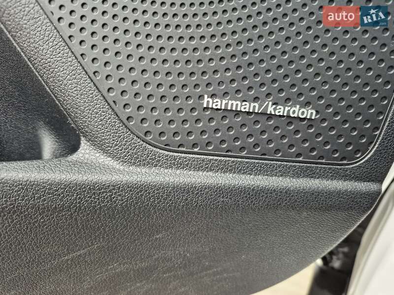 Внедорожник / Кроссовер Kia Niro 2019 в Владимире фото 63 Внедорожник / Кроссовер Kia Niro 2019 в Владимире