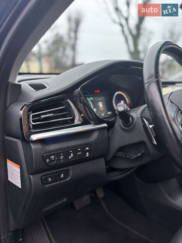 Внедорожник / Кроссовер Kia Niro 2021 в Черкассах фото 14 Внедорожник / Кроссовер Kia Niro 2021 в Черкассах