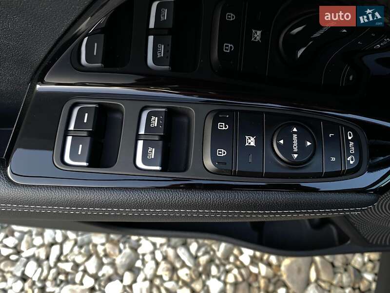 Внедорожник / Кроссовер Kia Niro 2020 в Львове