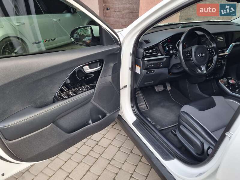 Внедорожник / Кроссовер Kia Niro 2020 в Львове