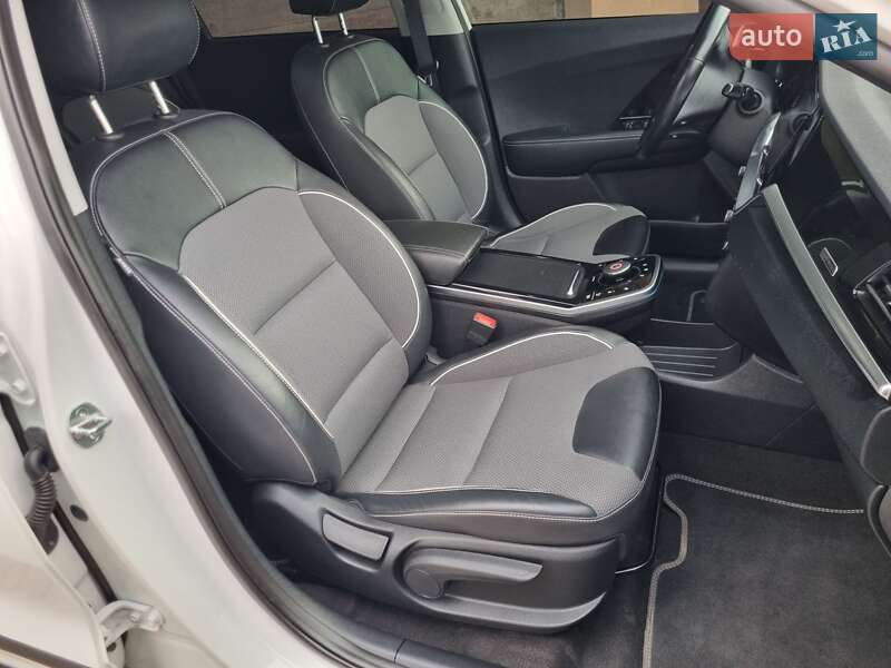 Внедорожник / Кроссовер Kia Niro 2020 в Львове