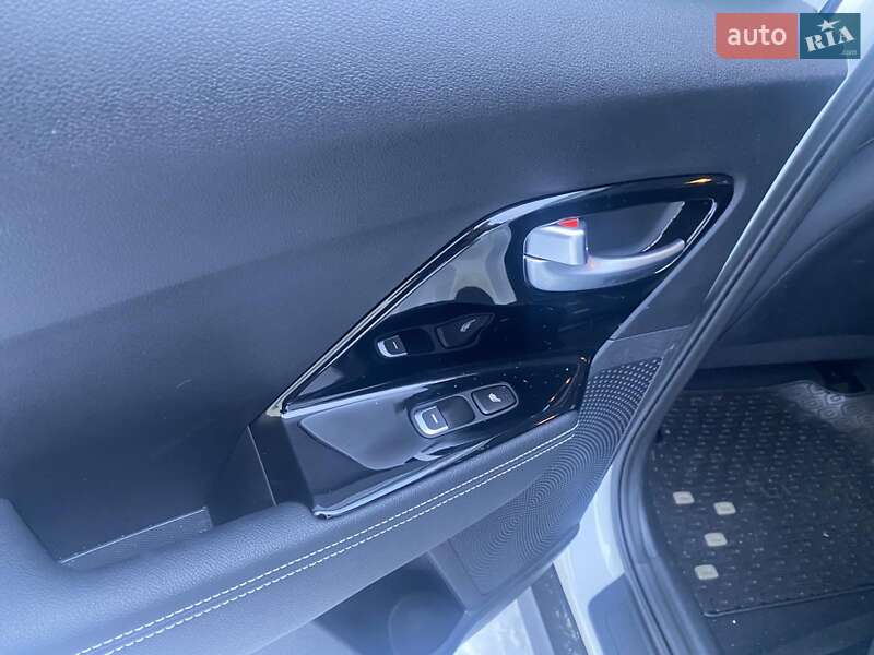 Внедорожник / Кроссовер Kia Niro 2020 в Киеве фото 12 Внедорожник / Кроссовер Kia Niro 2020 в Киеве
