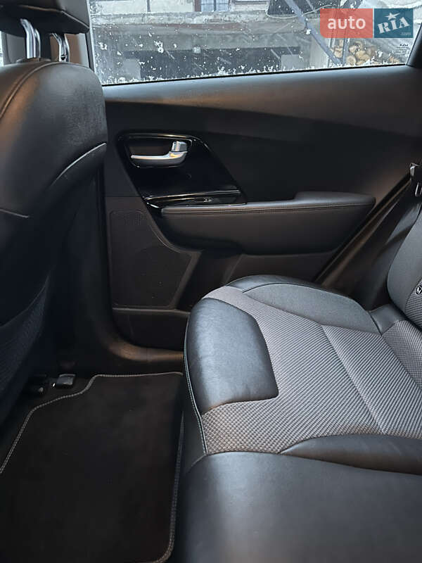 Внедорожник / Кроссовер Kia Niro 2022 в Тернополе