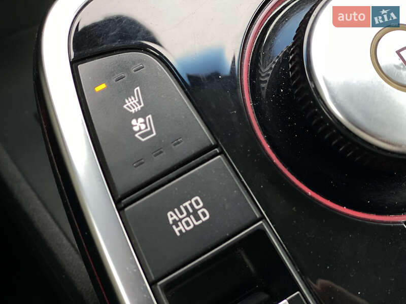 Позашляховик / Кросовер Kia Niro 2019 в Луцьку