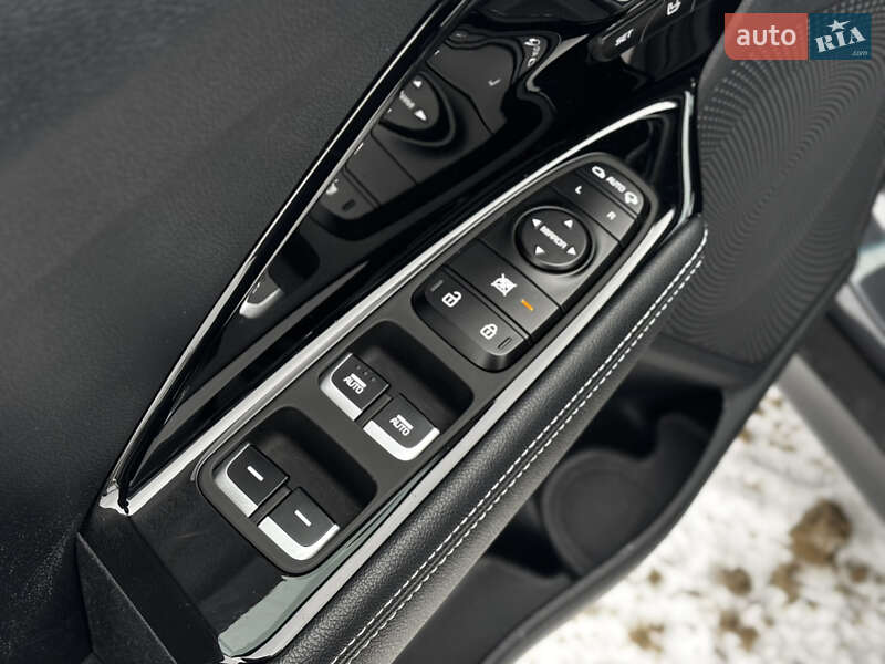 Внедорожник / Кроссовер Kia Niro 2020 в Львове фото 17 Внедорожник / Кроссовер Kia Niro 2020 в Львове