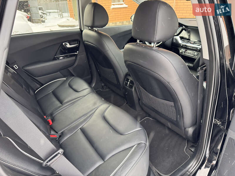 Внедорожник / Кроссовер Kia Niro 2020 в Казатине