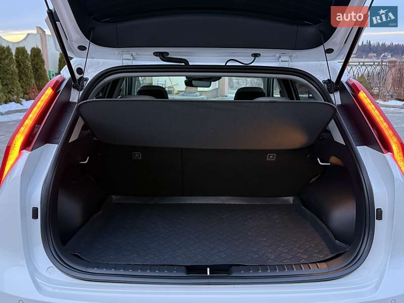 Позашляховик / Кросовер Kia Niro 2022 в Дрогобичі фото 154 Позашляховик / Кросовер Kia Niro 2022 в Дрогобичі