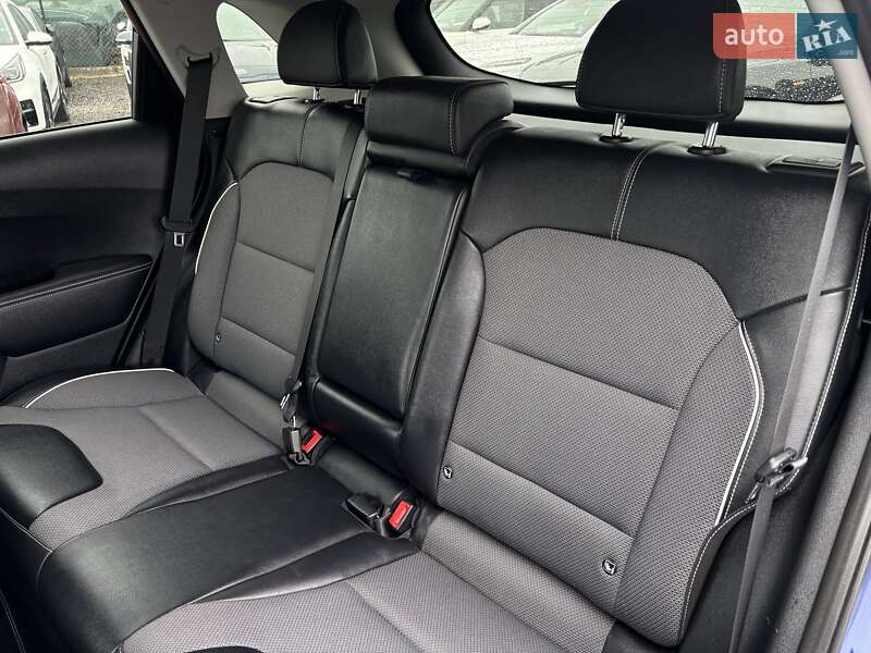 Позашляховик / Кросовер Kia Niro 2020 в Львові