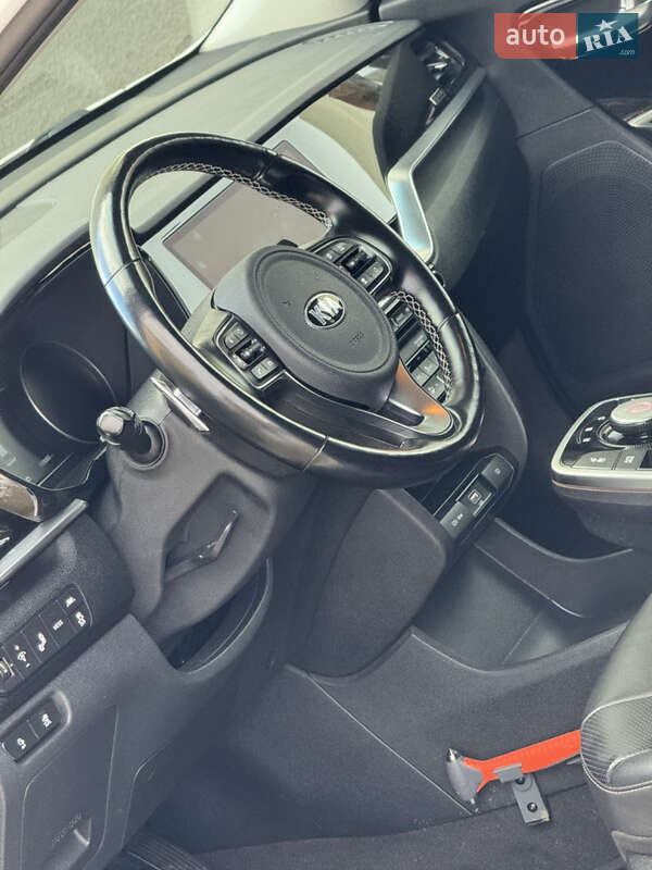 Позашляховик / Кросовер Kia Niro 2020 в Дрогобичі