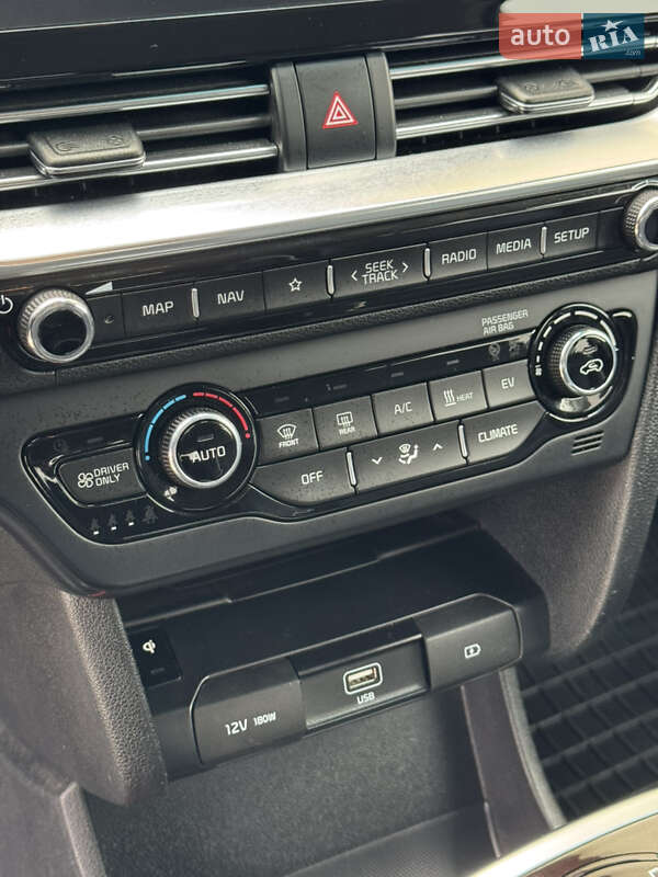 Позашляховик / Кросовер Kia Niro 2020 в Дрогобичі