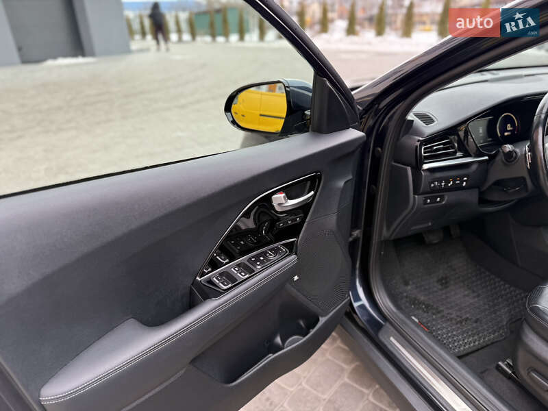Позашляховик / Кросовер Kia Niro 2020 в Вінниці