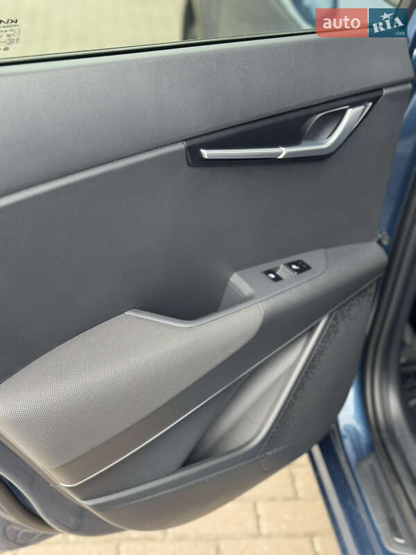 Позашляховик / Кросовер Kia Niro 2023 в Рівному