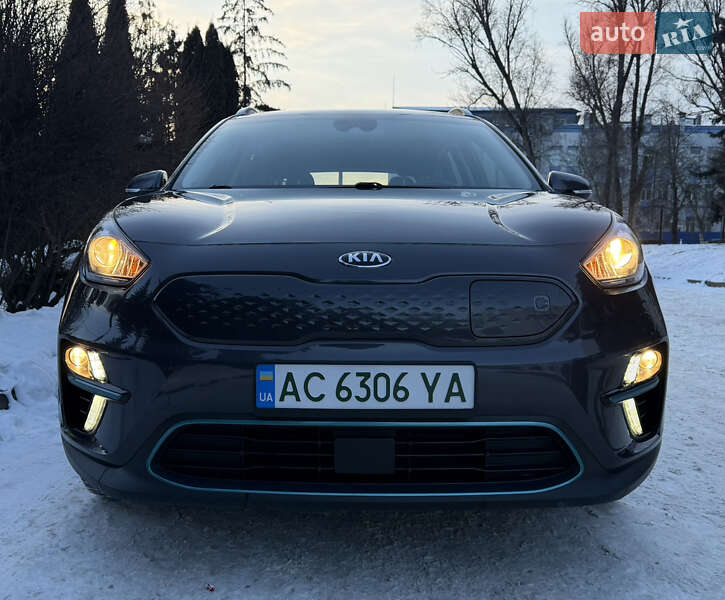 Позашляховик / Кросовер Kia Niro 2019 в Тернополі фото 15 Позашляховик / Кросовер Kia Niro 2019 в Тернополі