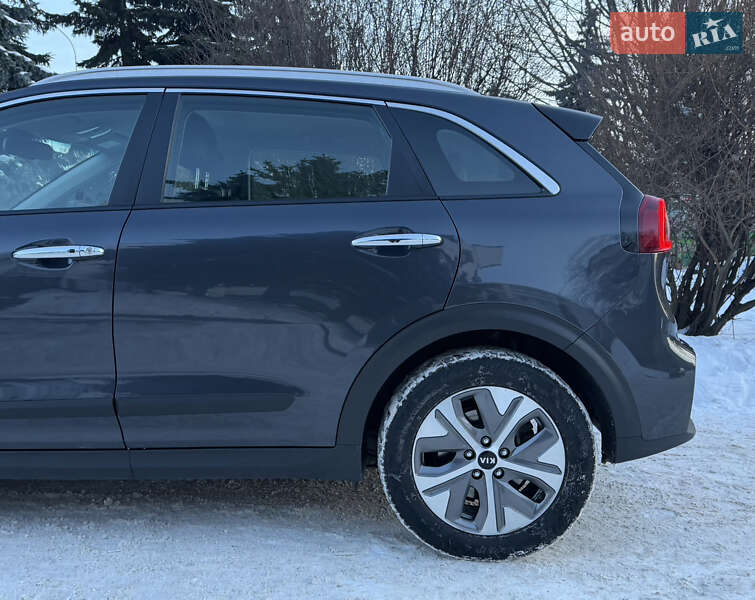 Позашляховик / Кросовер Kia Niro 2019 в Тернополі фото 34 Позашляховик / Кросовер Kia Niro 2019 в Тернополі