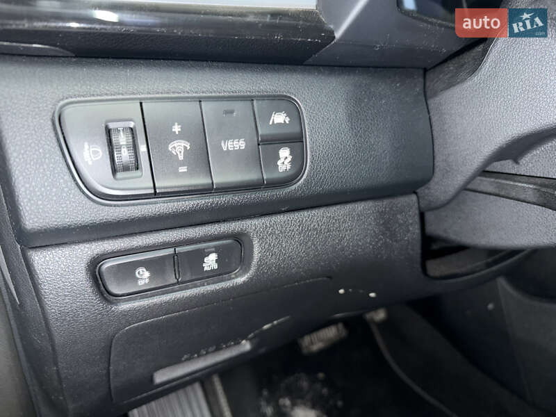 Позашляховик / Кросовер Kia Niro 2019 в Тернополі фото 74 Позашляховик / Кросовер Kia Niro 2019 в Тернополі