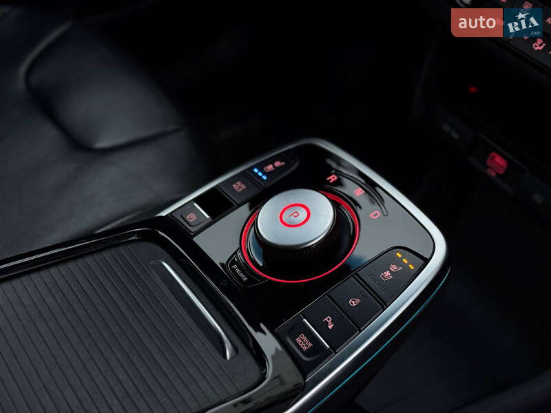 Внедорожник / Кроссовер Kia Niro 2020 в Киеве