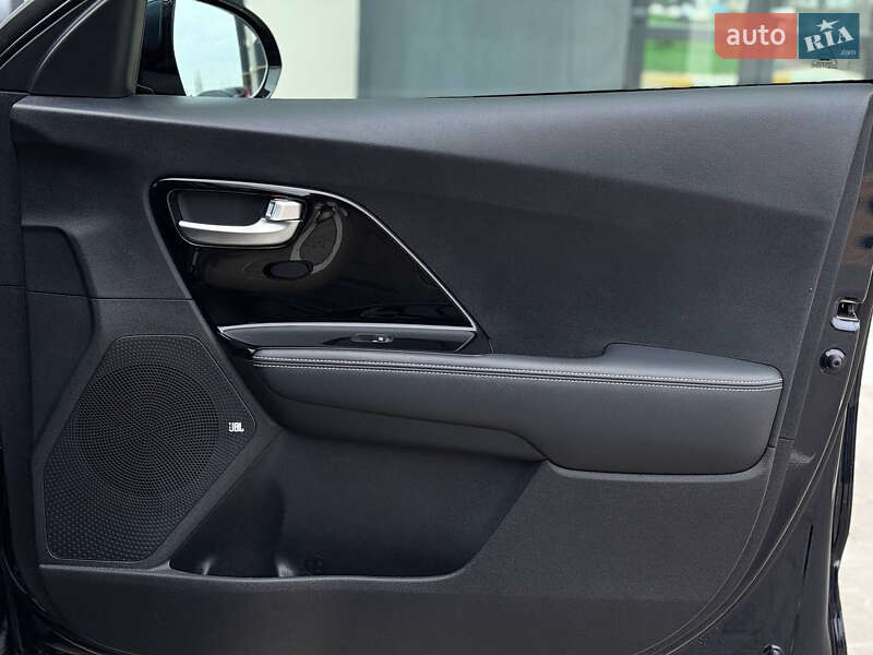 Внедорожник / Кроссовер Kia Niro 2020 в Киеве