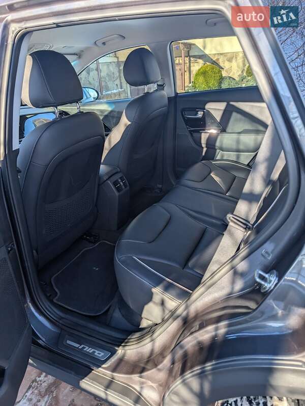 Внедорожник / Кроссовер Kia Niro 2020 в Староконстантинове фото 22 Внедорожник / Кроссовер Kia Niro 2020 в Староконстантинове