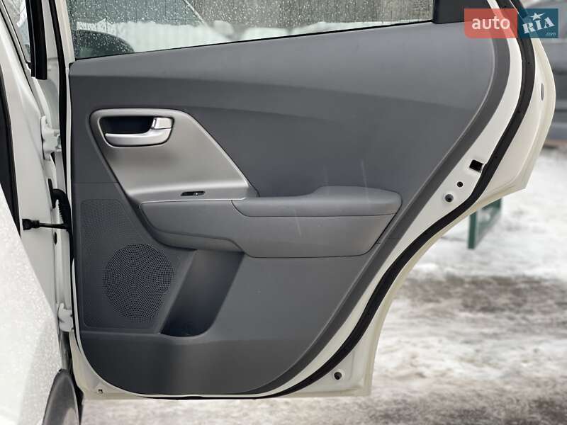Позашляховик / Кросовер Kia Niro 2019 в Бердичеві фото 32 Позашляховик / Кросовер Kia Niro 2019 в Бердичеві