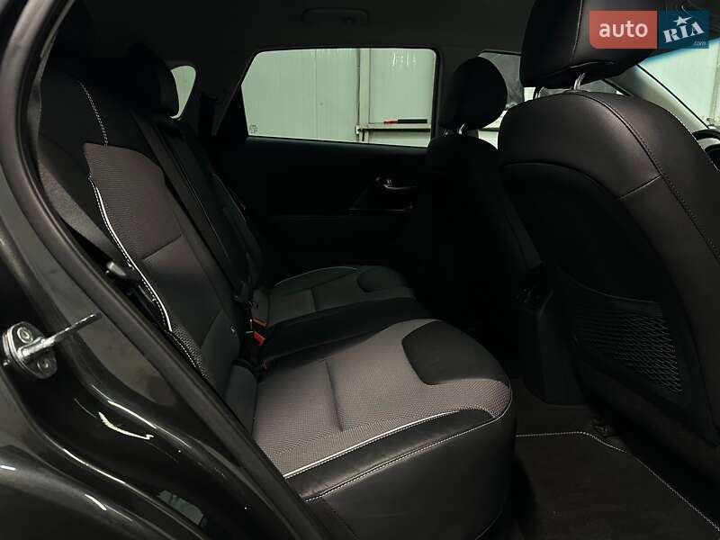 Внедорожник / Кроссовер Kia Niro 2022 в Львове