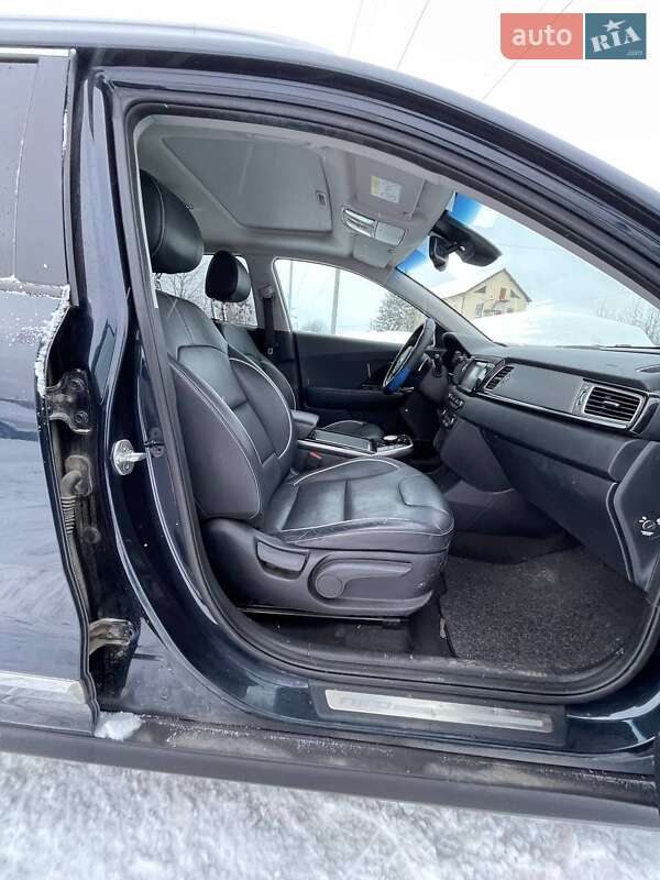 Позашляховик / Кросовер Kia Niro 2019 в Львові