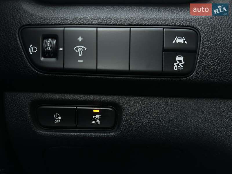 Внедорожник / Кроссовер Kia Niro 2021 в Львове