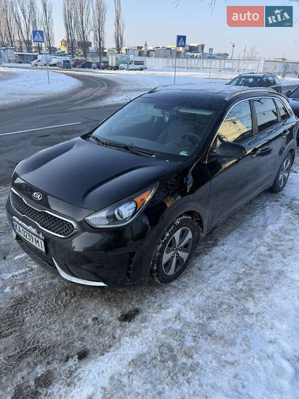 Внедорожник / Кроссовер Kia Niro 2017 в Киеве фото 2 Внедорожник / Кроссовер Kia Niro 2017 в Киеве