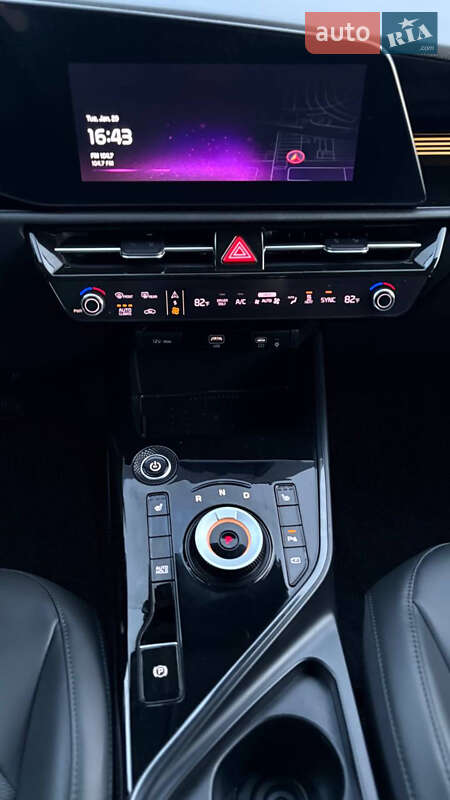 Внедорожник / Кроссовер Kia Niro 2023 в Николаеве