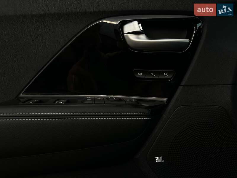 Позашляховик / Кросовер Kia Niro 2020 в Львові