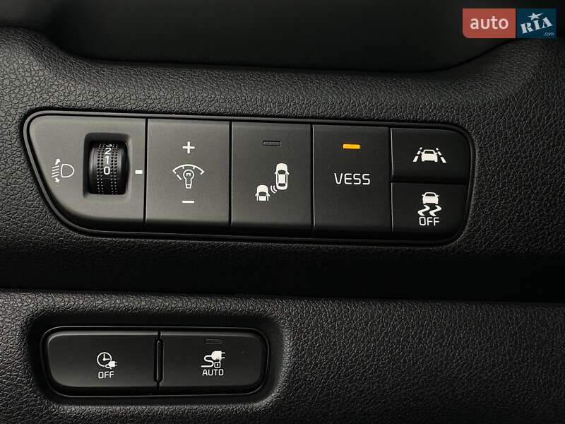 Позашляховик / Кросовер Kia Niro 2020 в Львові