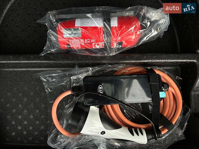 Позашляховик / Кросовер Kia Niro 2020 в Львові