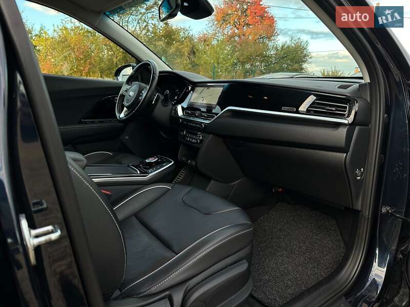 Позашляховик / Кросовер Kia Niro 2020 в Львові