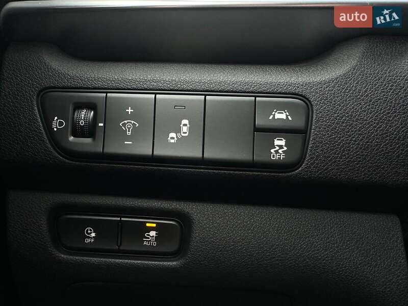 Внедорожник / Кроссовер Kia Niro 2021 в Львове