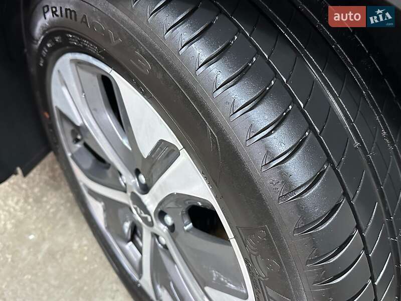 Внедорожник / Кроссовер Kia Niro 2021 в Львове