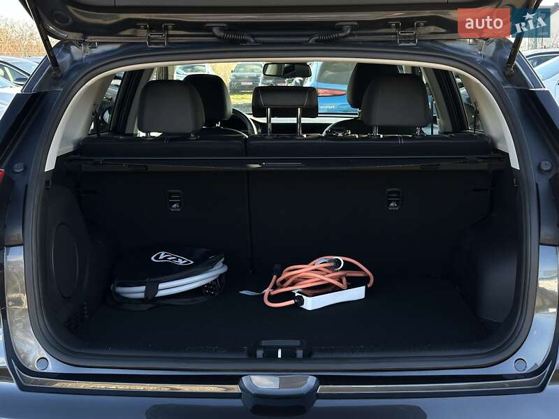 Внедорожник / Кроссовер Kia Niro 2020 в Львове