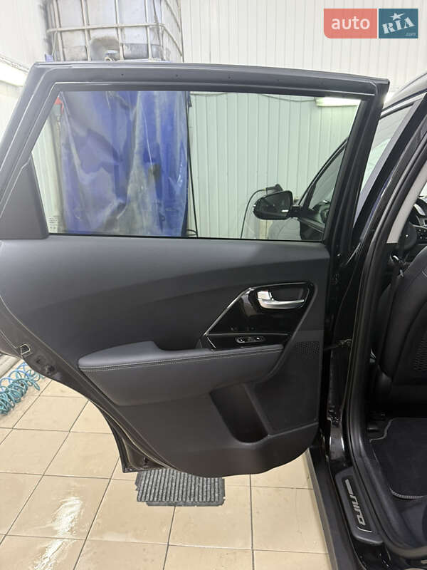 Внедорожник / Кроссовер Kia Niro 2019 в Житомире фото 8 Внедорожник / Кроссовер Kia Niro 2019 в Житомире