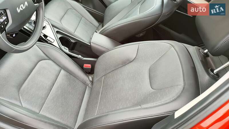 Внедорожник / Кроссовер Kia Niro 2022 в Житомире