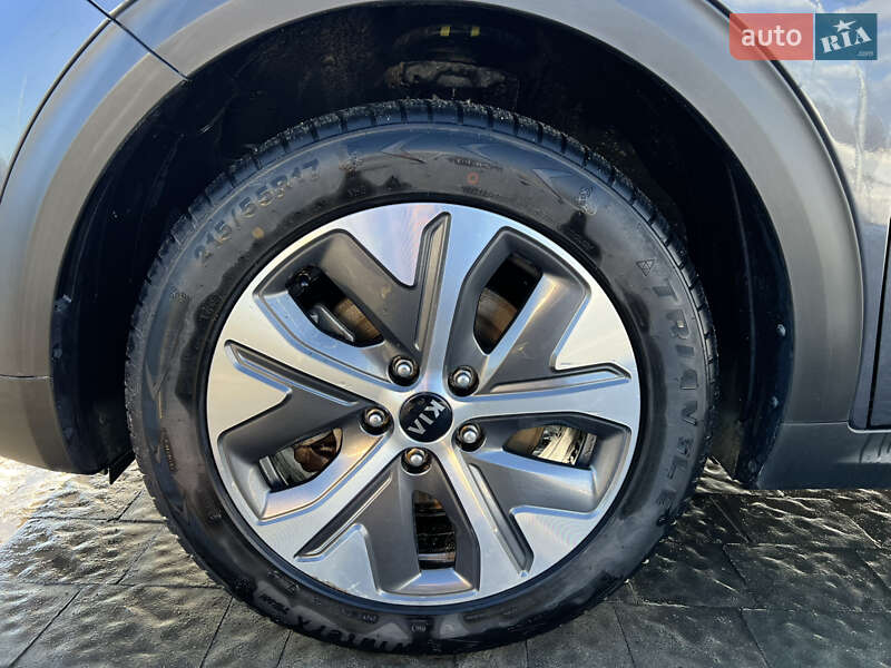 Внедорожник / Кроссовер Kia Niro 2020 в Львове фото 17 Внедорожник / Кроссовер Kia Niro 2020 в Львове