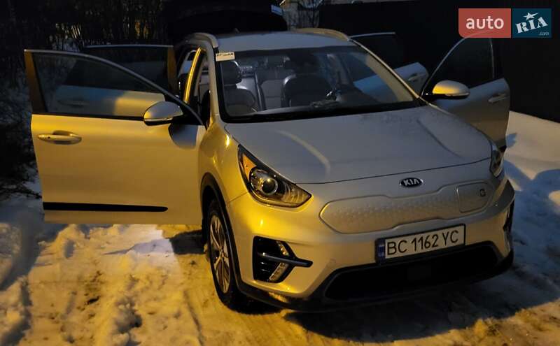 Внедорожник / Кроссовер Kia Niro 2019 в Львове